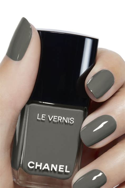 chanel vert 22|chanel nail color chart.